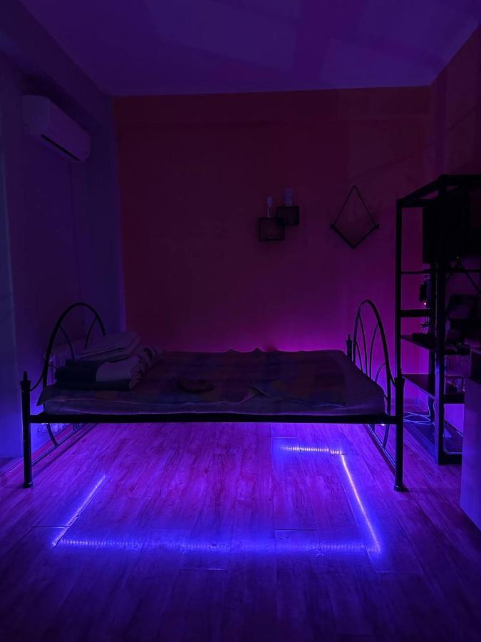 1-Room Apart. 21 On Usenbaeva 52 Near Eurasia Shopping Center Bischkek Exterior foto